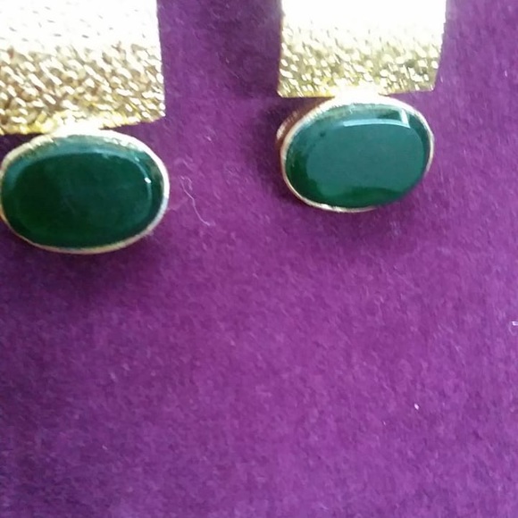 Stud style earrings - Picture 6 of 7